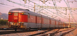 Il Talgo catalano Barcellona-Ginevra (1968-2010).  Meno caro e più veloce di un treno ad alta velocità. Fotografia: RailwayMania