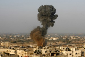 1Gaza bombardamenti